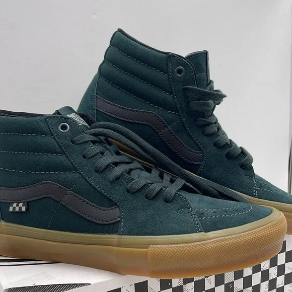 Vans Men’s Skate Sk8-Hi Green/Gum
VN0A2Z3317P
Sneakers - Picture 6 of 16